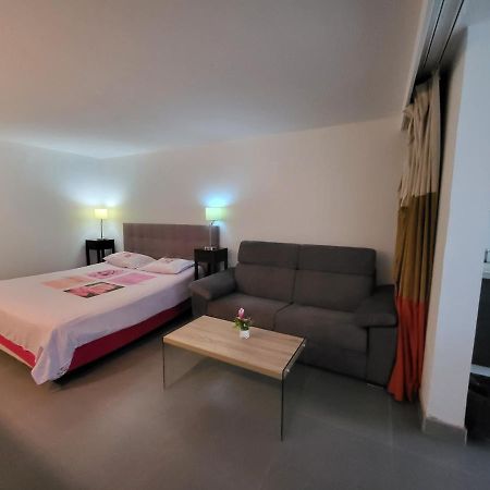 Résidence Appartement La Vieille Tour Le Gosier  Extérieur photo